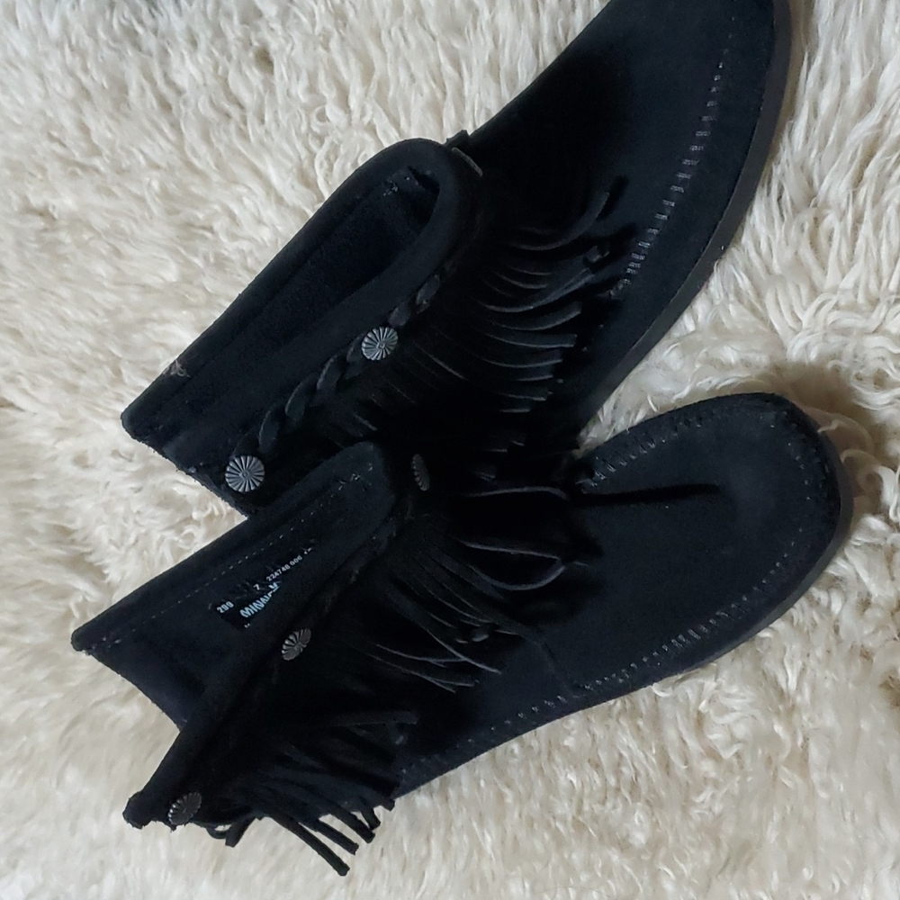 MINNETONKA BACK ZIP BOOTS - Picture 4 of 6